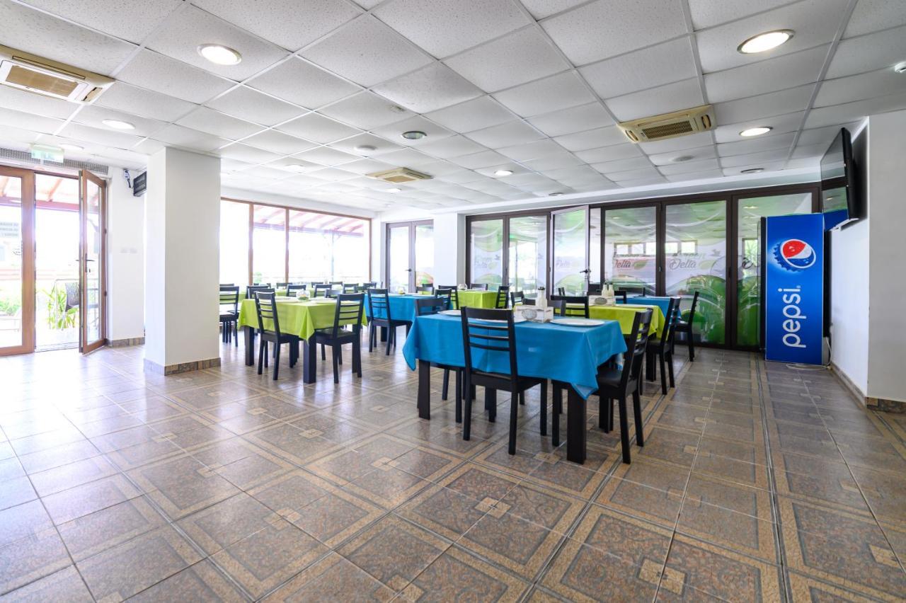 Green Delta Hotel Murighiol Bagian luar foto